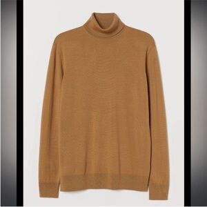 H&M 100% merino wool turtleneck in gold